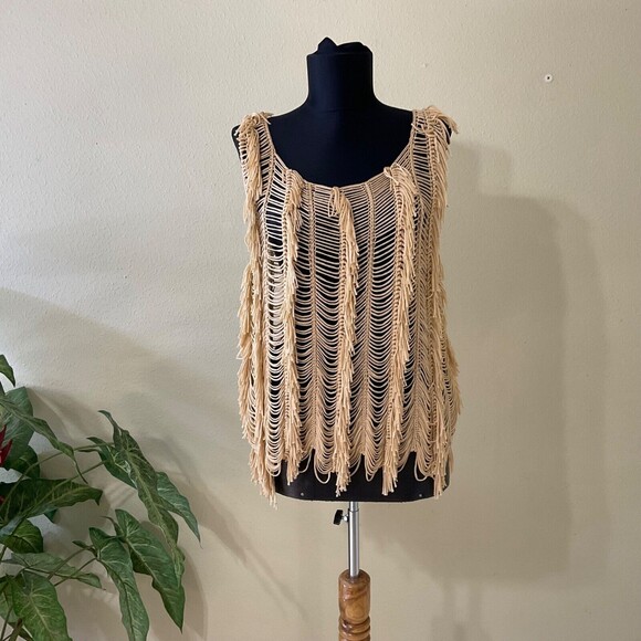 NWT  Women's Crochet Festival Top Med Tan Open-Weave Fringe Sleeveless - Picture 1 of 11
